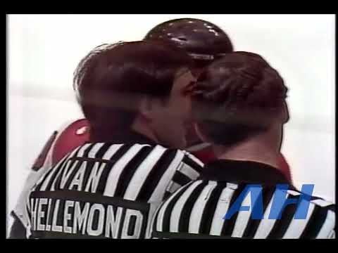 NHL Mar. 1, 1980 Toronto Maple Leafs v Philadelphia Flyers (R) Dan Maloney v Mel Bridgman