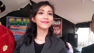 Download lagu NILA SARI NYANYI BUAT PENGANTEN dan SAMSIR ANTRI FOTO BARENF FANS_SAHUTA MUSIK 081298821710 mp3