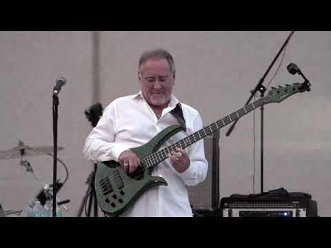 Brian Bromberg's Big Bombastic Band! Trials And Tribulations Part 1 Melody and Bass Solo 720P