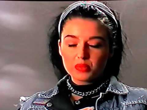 Dannii Minogue interview on Close Up (early 90's)