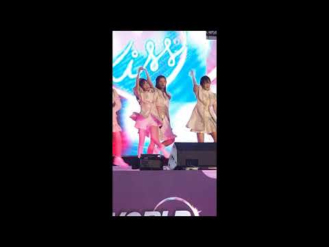 [Fancam] Lisa Daisy Daisy - ตึกตัก @ Amazing Thailand Countdown 2020