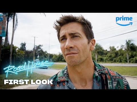 First look at Jake Gyllenhaal as Dalton