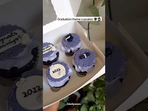 Graduation theme cupcakes for 2022🎓👩‍🎓#viral  #trending #ytshorts #shorts #graduation #cupcake set