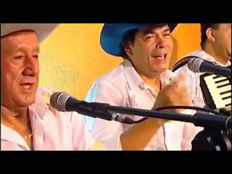 EMOÇÃO E ALEGRIA DO PARRERITO E CREONE  CANTANDO NOITE COLORIDA E XONADÃO ARRASANDO NA SANFONA  2012