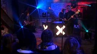 The xx - Basic Space (Live on Alexa Chung)