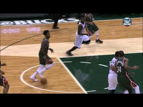 Jabari Parker's fast-break dunk from O.J. Mayo