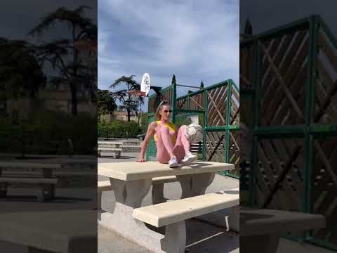 Melody Donchet (IG: melofreestyleball) 🤯🔥⚽ #footballshorts