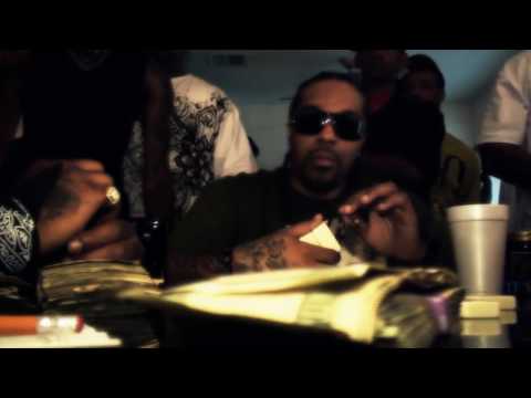 Lil Flip ft. Scoopastar - POSTED IN DA TRAP (Chopped & Screwed)