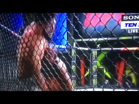 Johnny walker 1st round win over Ryan Spann