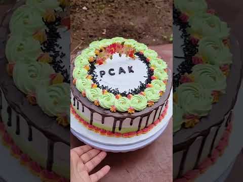 chocolate vanilla cake decoration...#logocreation #cakedecorating #pink #instagram #music#baking#art