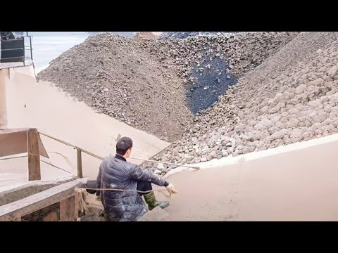 Barge unloading 4300 tons of medium-sized ore - relaxing flow - Vlog of work on the barge