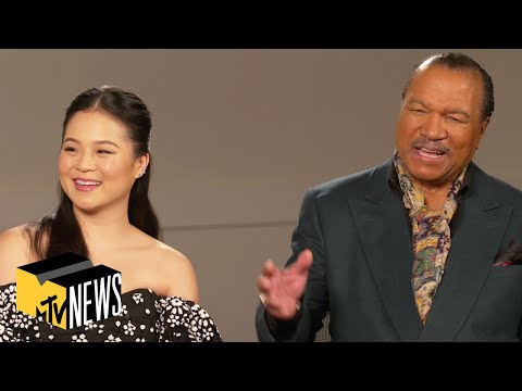 'Star Wars: The Rise of Skywalker' Cast Plays 'Finish the Line' | MTV News