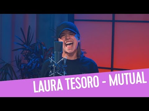 Laura Tesoro - Mutual (Acoustic) | Live bij Q