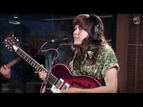 Courtney Barnett JJJ - Black Skinhead(Kanye West cover)2013-09-06