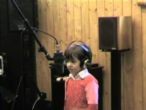 Giada Lampugnani 5 anni canta ADAGIO  (versione Lara Fabian)