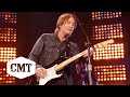Keith Urban Performs "Long Hot Summer" at the 2011 CMT Music Awards