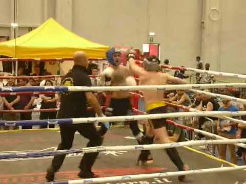 Cosimo Villari vs Luca Young