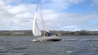 preview picture of video 'Sailing pleasure - Knysna Lagoon'