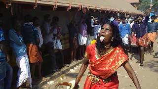 preview picture of video 'Kodungallur Bharani 2015'