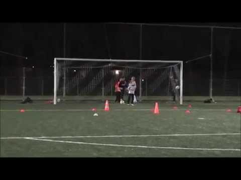 Damian Stiemer, 9 jaar, keeperstraining by Arben Kasolli, Goalkeeping Academy,  02-12-2011