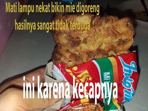 masak indomie Goreng - indomie gosong dimakan