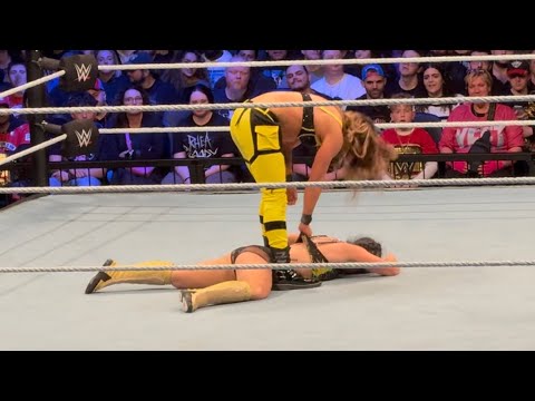 Lyra Valkyria vs Zoey Stark IC Title FULL MATCH - #WWE Amsterdam 2025