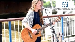 Acoustic guitar Mariza Portuguese Fado song and music -  Susana Silva Street Performer