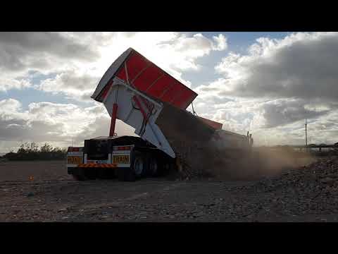 Jamieson Heavy Duty Steel Side Tipper - Royal Park Salvage - In Operation - Tipping
