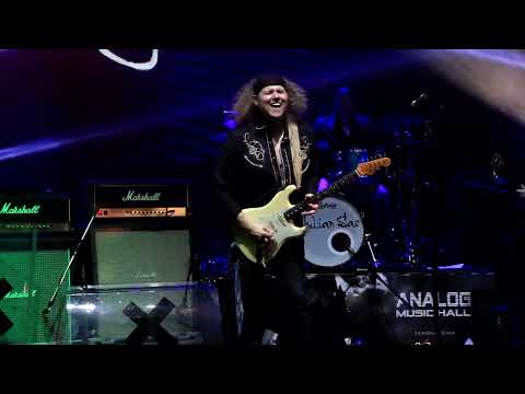 Julian Sas plays Jimi Hendrix   Hey Joe LIVE