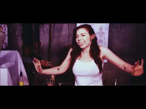 (CHRISTMAS SPECIAL) Female Werewolf Transformation - HORROR SHORT FILM