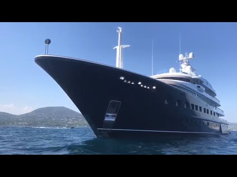 85m/280ft Aquila superyacht in Saint Tropez