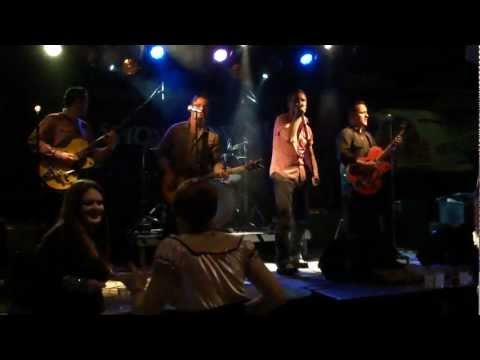 Pavulon Twist - She Doesn't Get Rock'n'Roll LIVE @ SHOWDOWN!