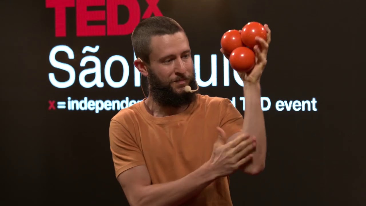 Malabarismo: a arte de ficarmos amigos dos nossos erros | Lucas Gardezani Abduch | TEDxSaoPaulo