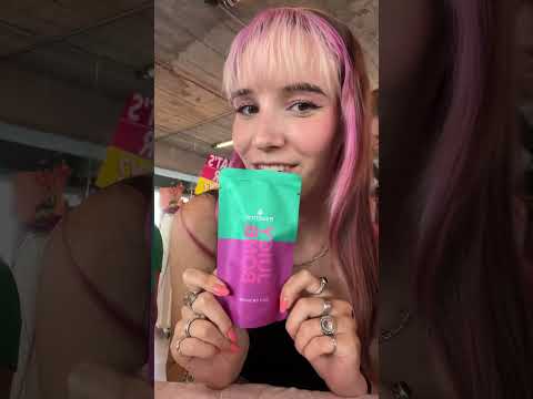 I still can't get the hang of it!😍 you have to try them!! #essence ad e