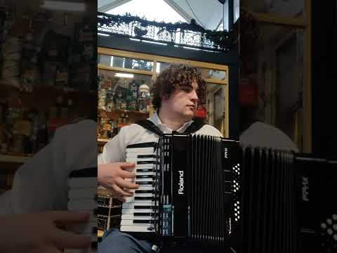 Roland fr1x accordion Alpine set demo