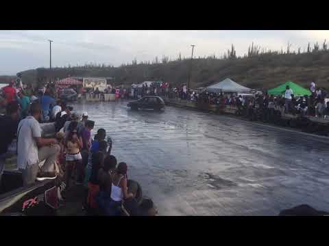 Spanks banks fiver show the best show in curasou koraaltabak me on drive