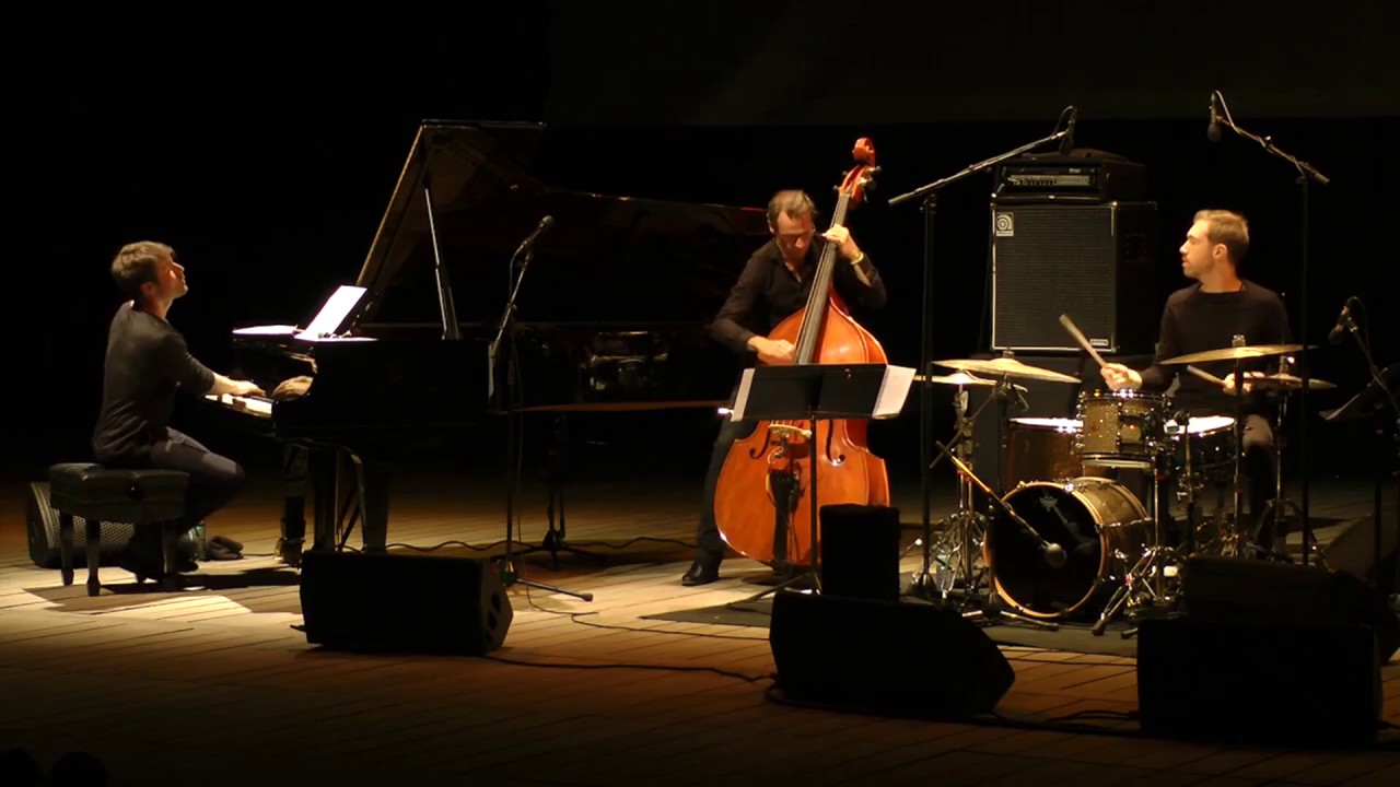 Dan Tepfer Trio featuring François Moutin and Arthur Hnatek: Roadrunner