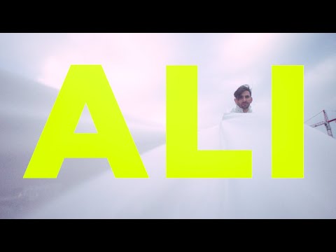 Video thumbnail for Paris me dit (Yalla)