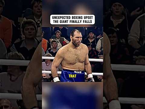 🔥HISTORIC BOXING UPSET THE GIANT FALLS🫢 #boxing