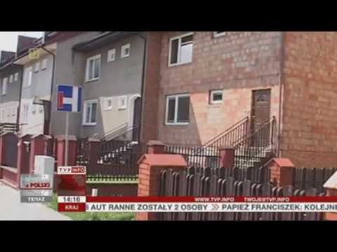 Problemy z tabliczkami w gminie Brzeziny (Raport z Polski TVP Info, 29.07.2013)