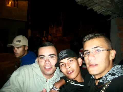 mc zoinho e mc bruninho  de maua (geral fika imprecionado) nova STUDIO LABORATORIO LOKO