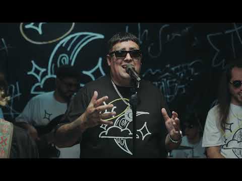 04- Malandro Entre Santos de Madera - La Mama de mi Amigo - (Live Session Vol.2)