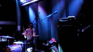 No Age - Every Artist Needs a Tragedy.AVI