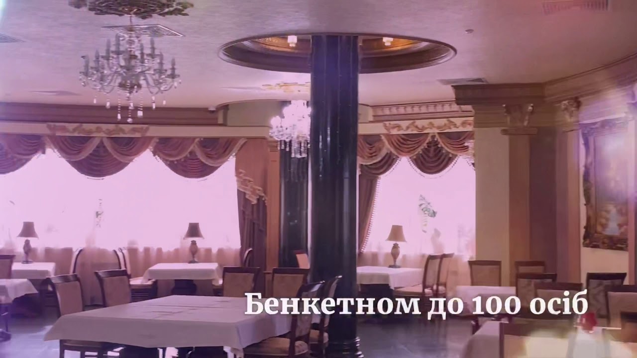 Зал на першому поверсі Зал на першому поверсі