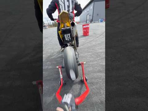 1000cc supermoto launch from stand ✊