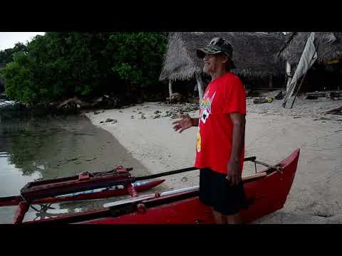 Harsbarger Hertin describes the parts of a Nukuoro canoe