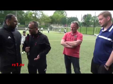 Indische Fußballer am Hackenberg