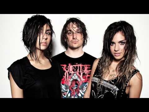Tom Enzy vs. Krewella - We Are One (Tomicii Mashup)