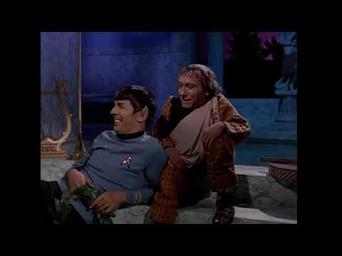 Spock rindo e chorando