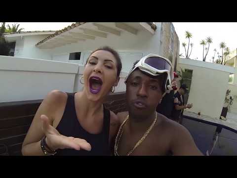 Mc Dede - Mc Lebra - Chacoalha na Água - ( Making Of ) Funk TV Oficial
